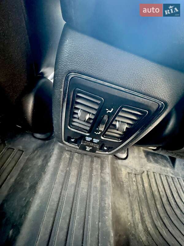 Внедорожник / Кроссовер Dodge Durango 2015 в Павлограде