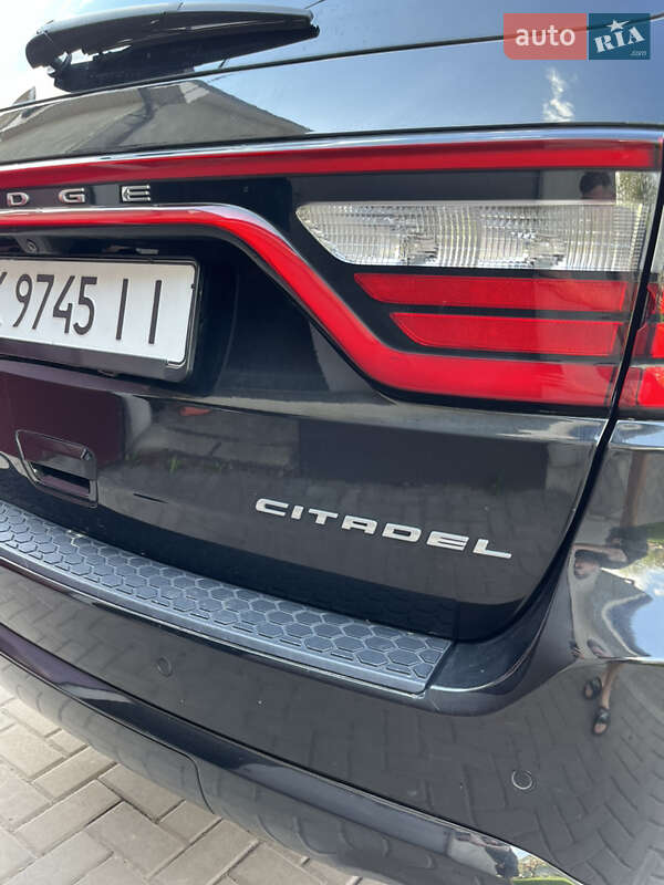 Позашляховик / Кросовер Dodge Durango 2016 в Рівному