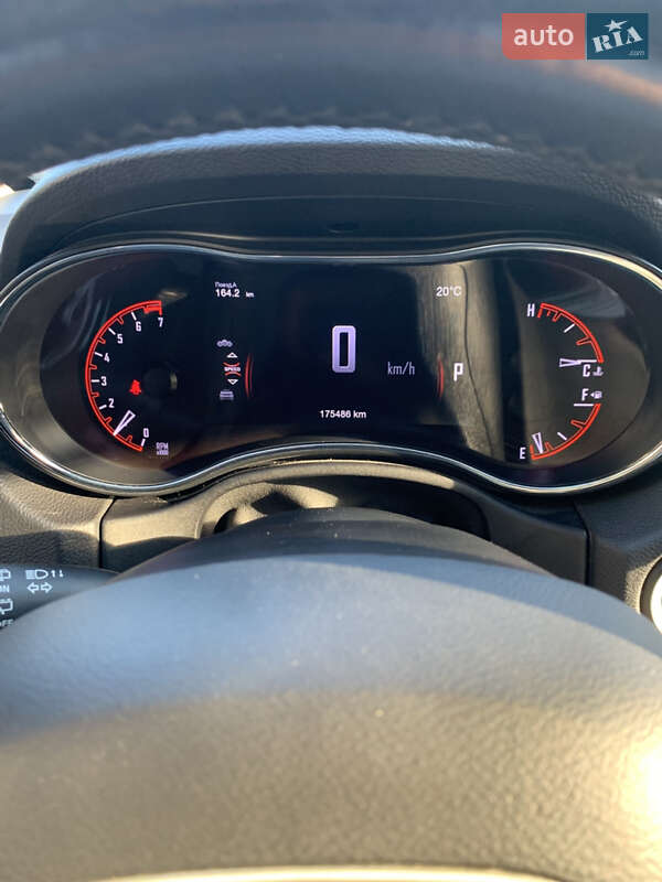 Позашляховик / Кросовер Dodge Durango 2016 в Києві