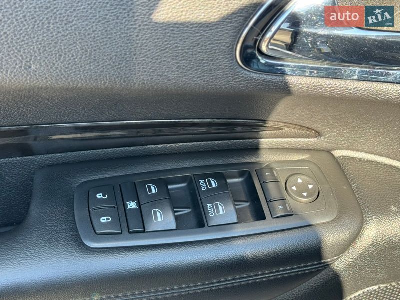 Внедорожник / Кроссовер Dodge Durango 2016 в Киеве