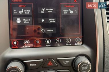 Позашляховик / Кросовер Dodge Durango 2019 в Вараші