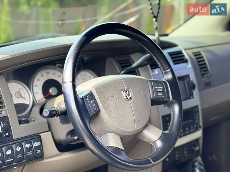 Позашляховик / Кросовер Dodge Durango 2004 в Кам'янець-Подільському