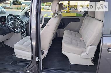 Минивэн Dodge Grand Caravan 2016 в Киеве