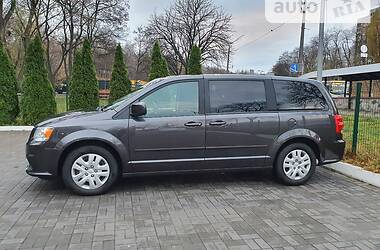 Минивэн Dodge Grand Caravan 2016 в Киеве