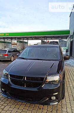 Минивэн Dodge Grand Caravan 2016 в Ивано-Франковске