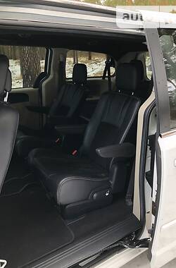 Минивэн Dodge Grand Caravan 2017 в Житомире