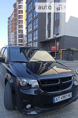 Мінівен Dodge Grand Caravan 2016 в Івано-Франківську