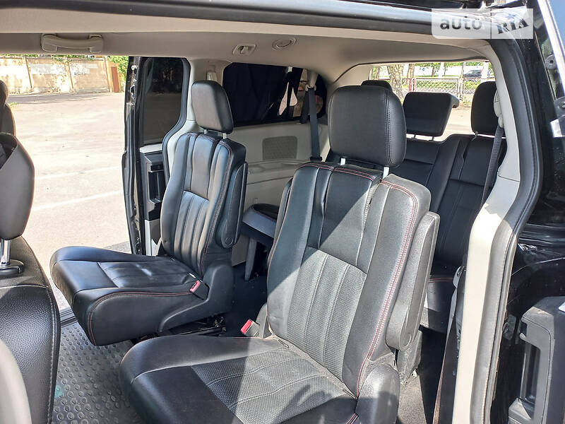 Минивэн Dodge Grand Caravan 2016 в Одессе
