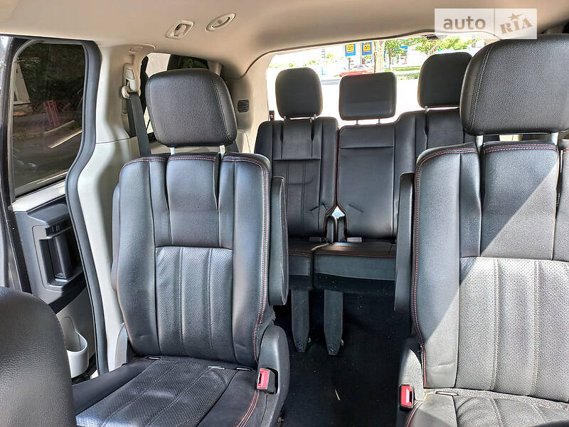 Минивэн Dodge Grand Caravan 2016 в Одессе