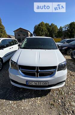 Минивэн Dodge Grand Caravan 2016 в Львове