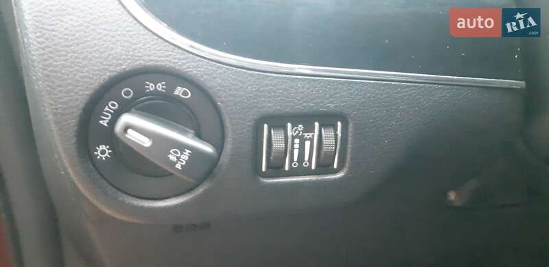 Мінівен Dodge Grand Caravan 2017 в Києві