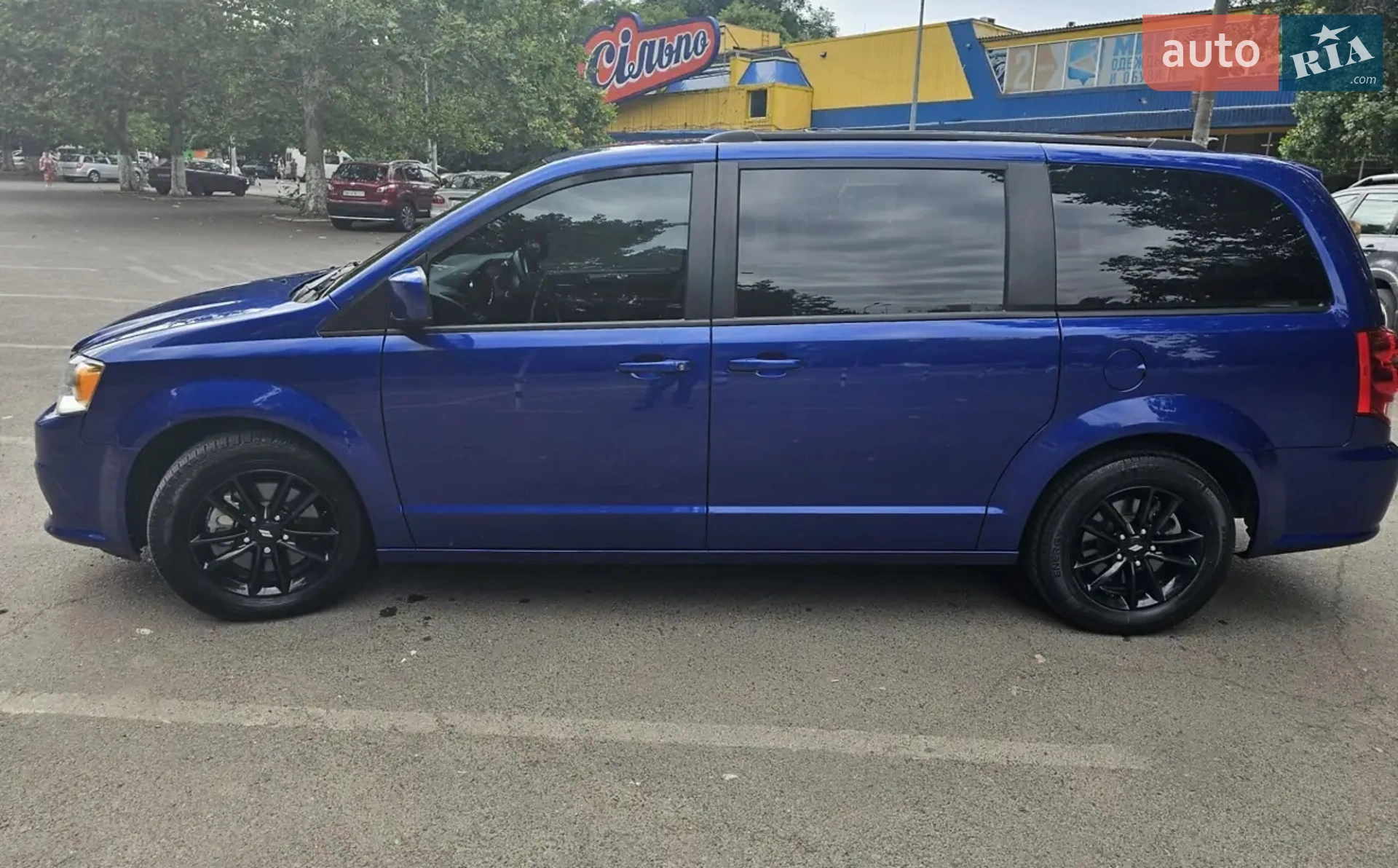 2019 Dodge Caravan - мініатюра 8