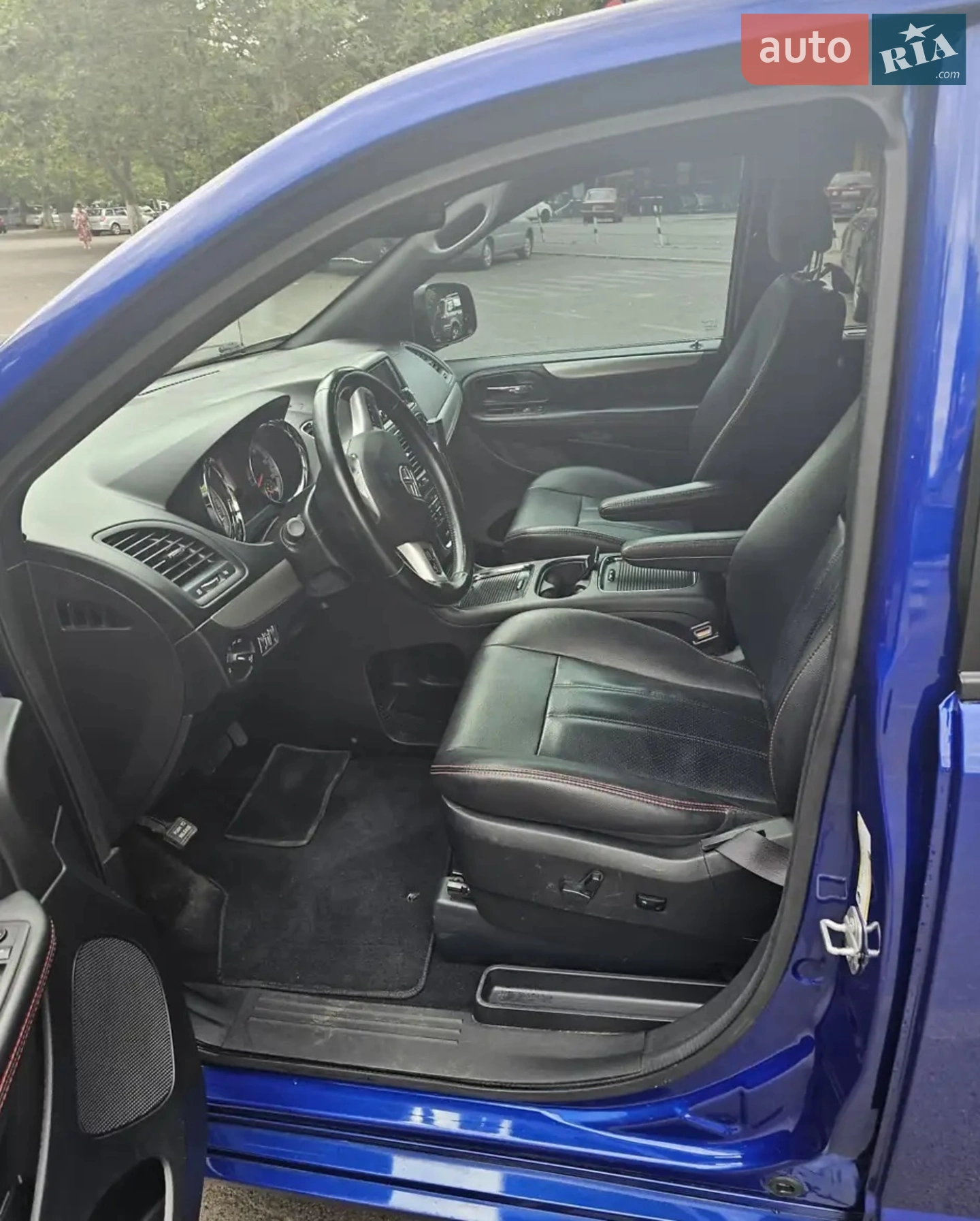 2019 Dodge Caravan - мініатюра 11