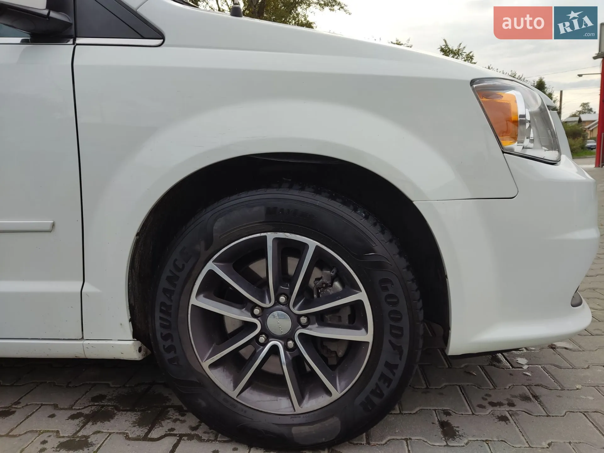 2017 Dodge Caravan - мініатюра 6