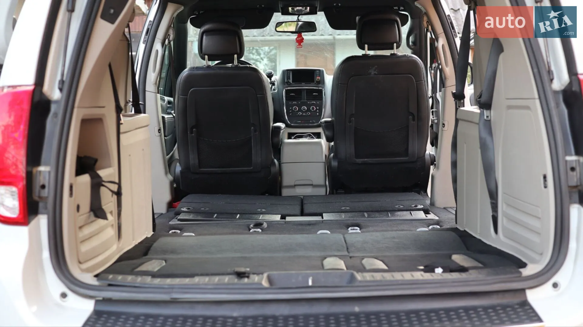 2017 Dodge Caravan - мініатюра 15