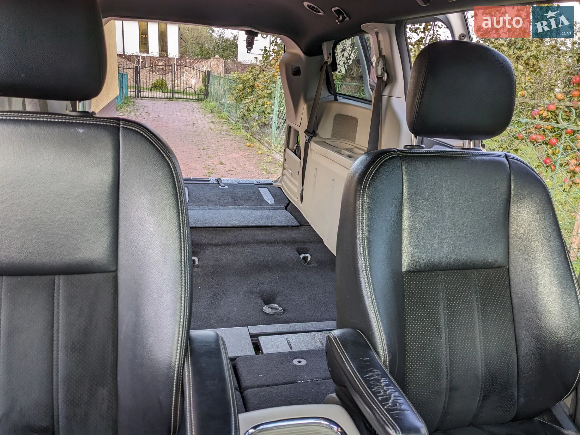 2017 Dodge Caravan - мініатюра 35