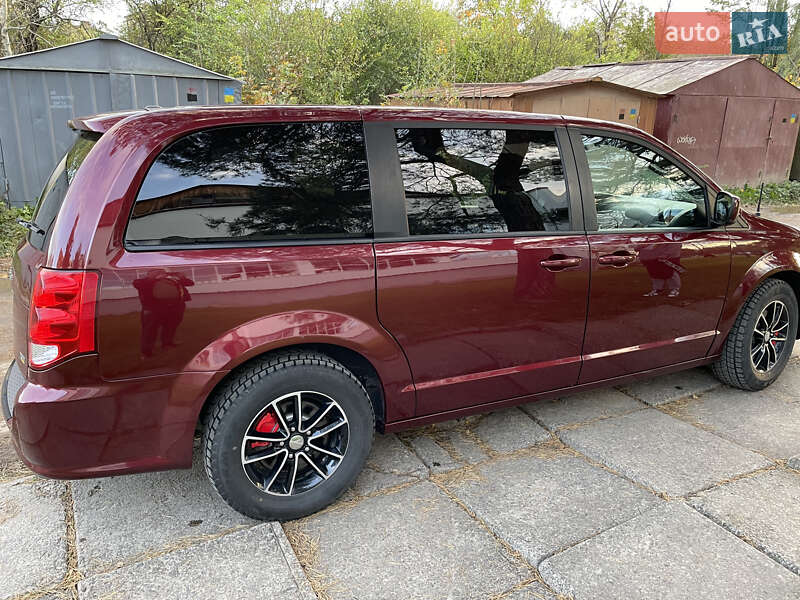 Минивэн Dodge Grand Caravan 2018 в Дрогобыче