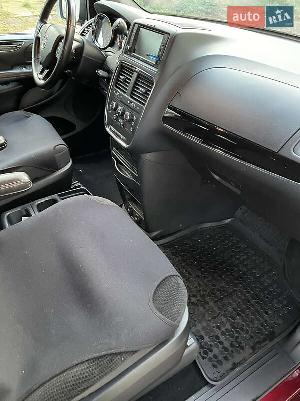 Минивэн Dodge Grand Caravan 2018 в Дрогобыче