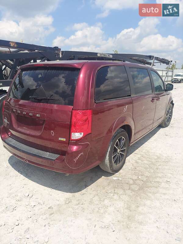 Минивэн Dodge Grand Caravan 2018 в Дрогобыче