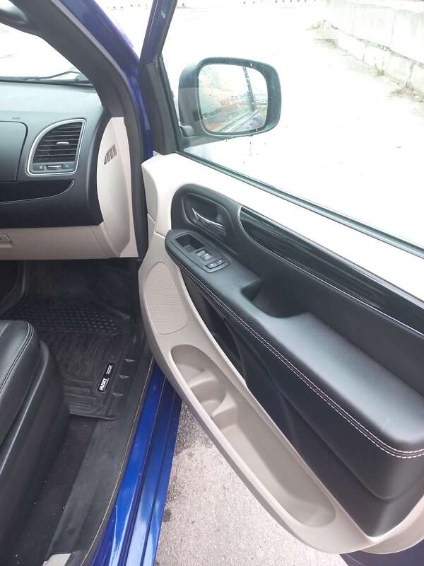 Минивэн Dodge Grand Caravan 2019 в Полтаве