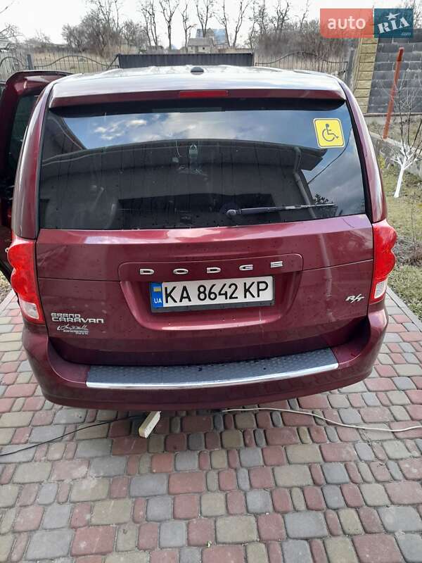 Мінівен Dodge Grand Caravan 2016 в Києві