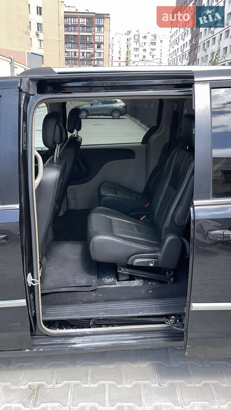 Мінівен Dodge Grand Caravan 2016 в Одесі