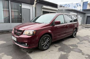 Мінівен Dodge Grand Caravan 2016 в Києві