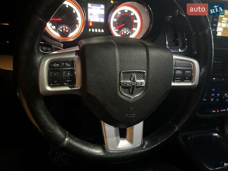 Минивэн Dodge Grand Caravan 2016 в Киеве фото 8 Минивэн Dodge Grand Caravan 2016 в Киеве