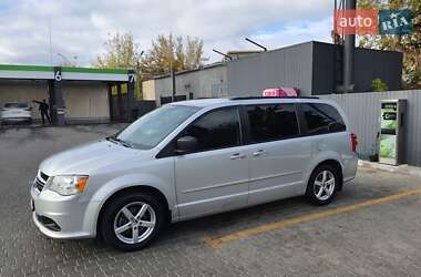 Dodge Grand Caravan 2011