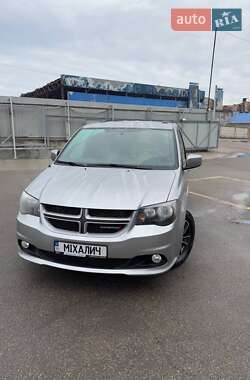 Мінівен Dodge Grand Caravan 2017 в Гостомелі