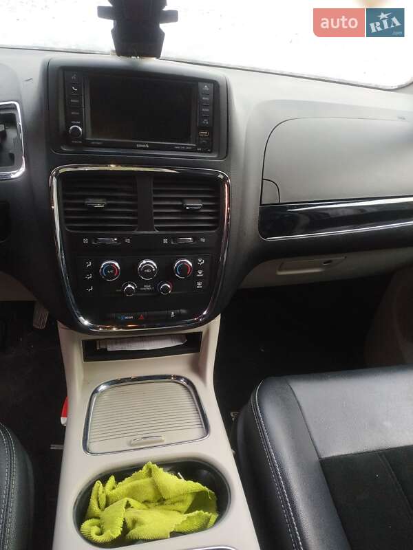 Мінівен Dodge Grand Caravan 2017 в Боярці