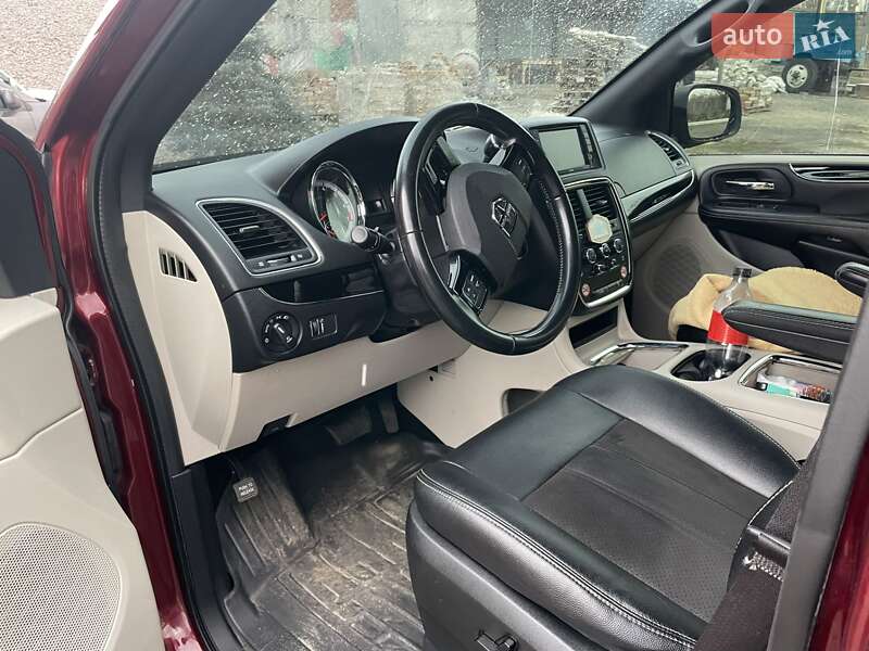 Минивэн Dodge Grand Caravan 2019 в Каменском фото 5 Минивэн Dodge Grand Caravan 2019 в Каменском