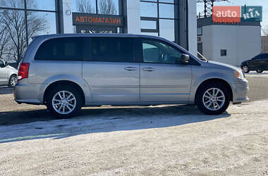 Мінівен Dodge Grand Caravan 2015 в Києві