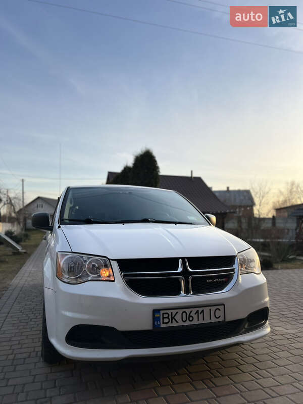 Мінівен Dodge Grand Caravan 2014 в Рівному
