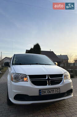 Минивэн Dodge Grand Caravan 2014 в 