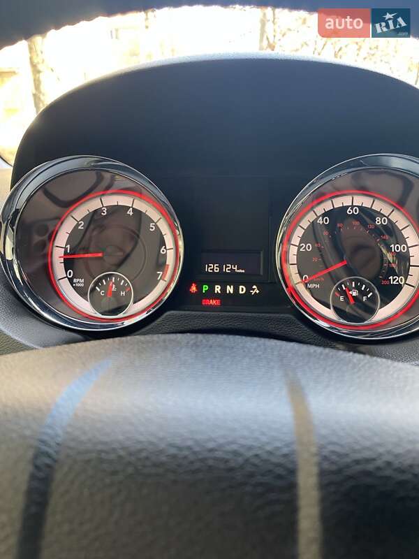 Минивэн Dodge Grand Caravan 2017 в Киеве