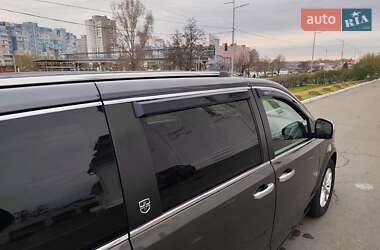 Минивэн Dodge Grand Caravan 2018 в 