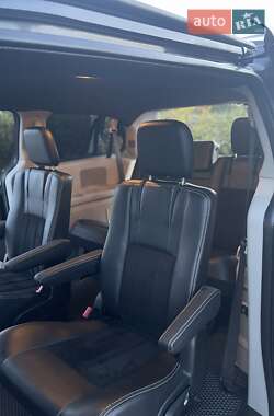 Минивэн Dodge Grand Caravan 2018 в 