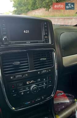 Мінівен Dodge Grand Caravan 2017 в 