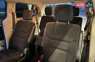 Минивэн Dodge Grand Caravan 2017 в 