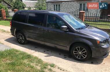Мінівен Dodge Grand Caravan 2017 в Луцьку