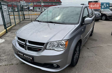 Мінівен Dodge Grand Caravan 2017 в 
