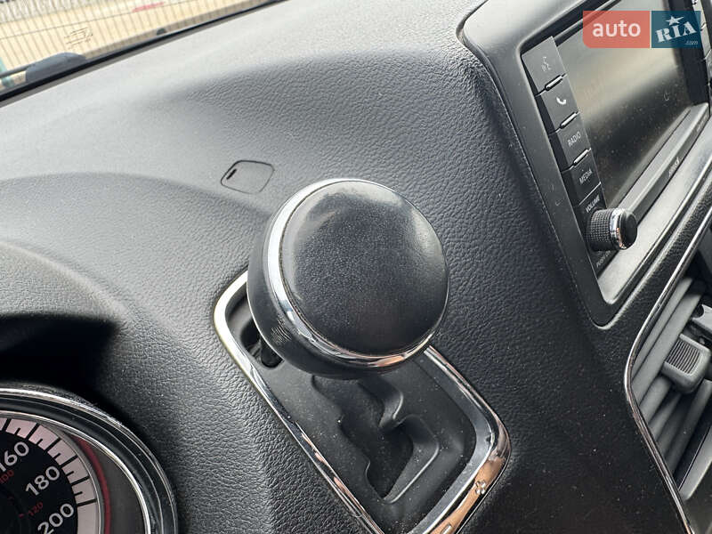 Мінівен Dodge Grand Caravan 2017 в Києві