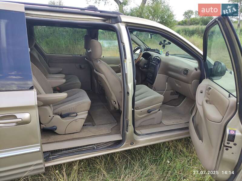 Минивэн Dodge Grand Caravan 2003 в Барвенкове