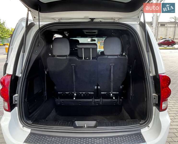 Минивэн Dodge Grand Caravan 2017 в Днепре