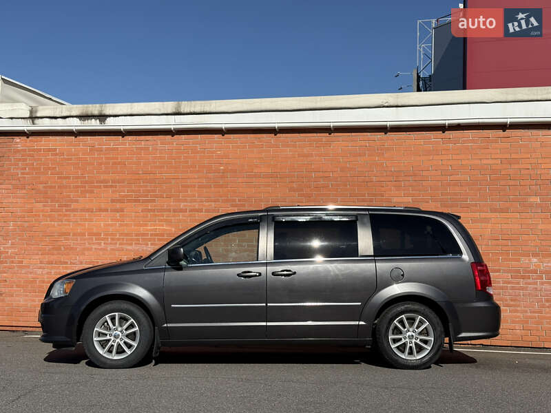 Минивэн Dodge Grand Caravan 2019 в Киеве фото 7 Минивэн Dodge Grand Caravan 2019 в Киеве