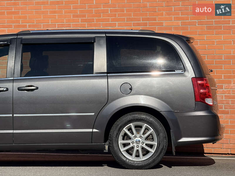 Минивэн Dodge Grand Caravan 2019 в Киеве фото 9 Минивэн Dodge Grand Caravan 2019 в Киеве