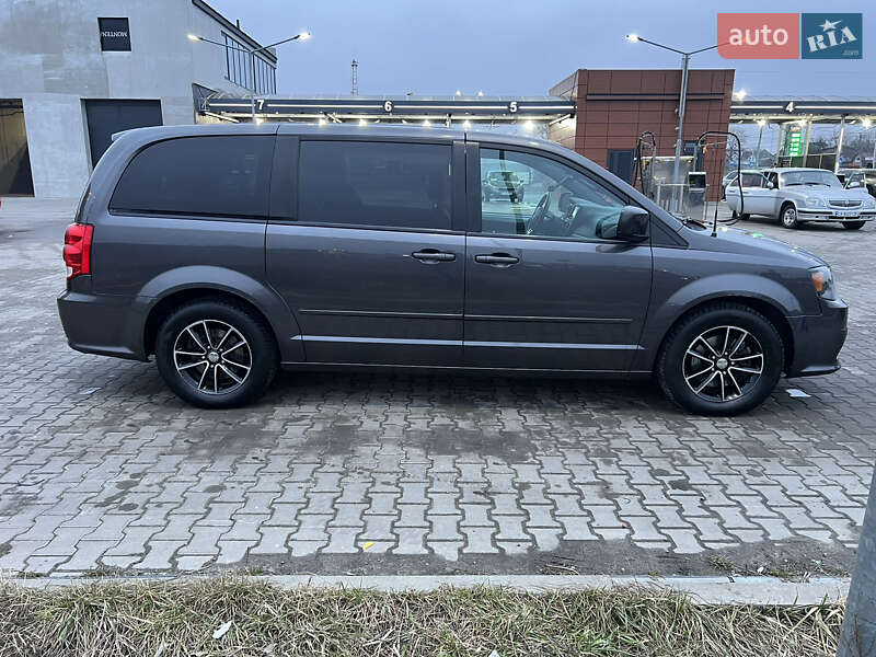 Мінівен Dodge Grand Caravan 2016 в Боярці