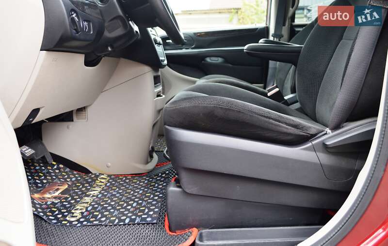 Мінівен Dodge Grand Caravan 2016 в Одесі фото 18 Мінівен Dodge Grand Caravan 2016 в Одесі