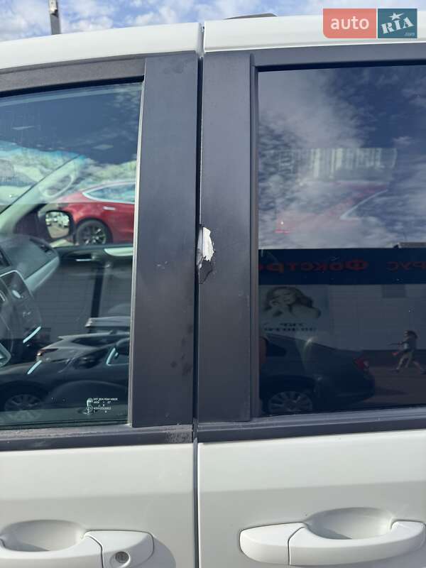 Мінівен Dodge Grand Caravan 2017 в Києві